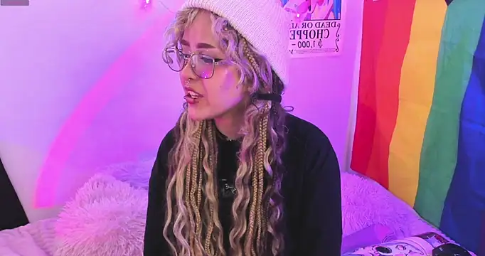 NekoWaifu online show from 12/05/25, 01:31