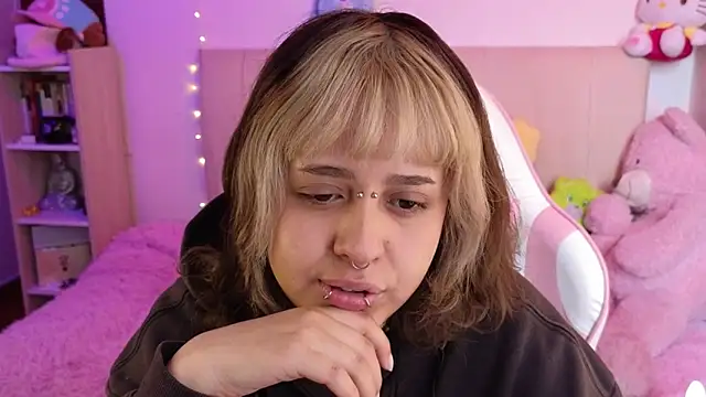 NekoWaifu online show from 03/24/26, 02:33