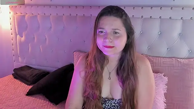 sophiee09  online show from 11/25/25, 02:50