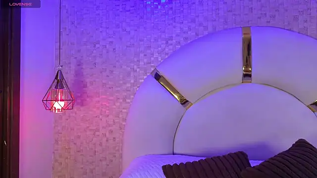 paulina cano online show from 10/14/25, 07:25