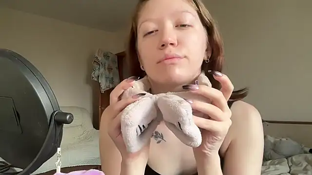 MargarettNewbie online show from 09/22/25, 04:03