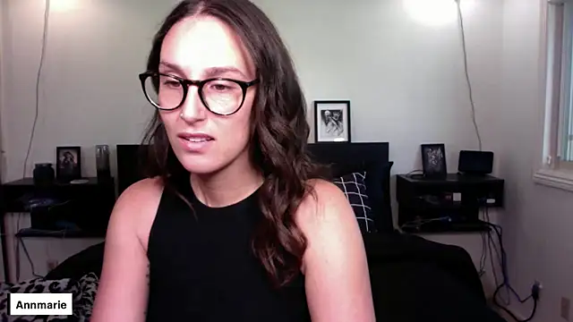 annmarieferrara online show from 11/17/25, 04:46