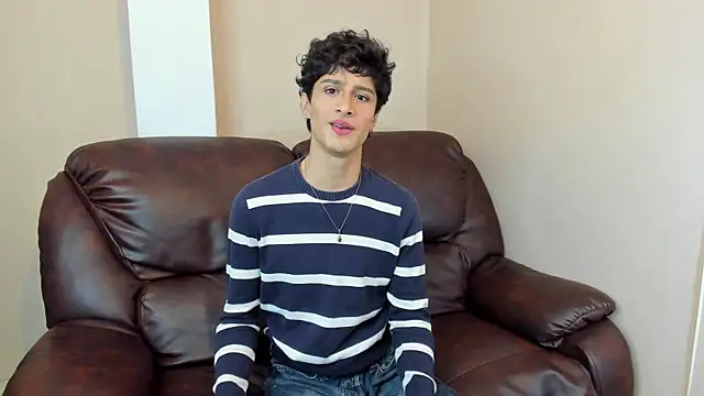 Xam Collen online show from 12/22/25, 05:10