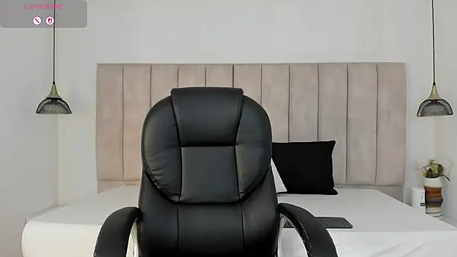 Megan-8 online show from 03/30/26, 11:00