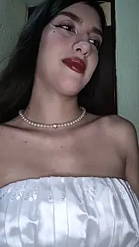 Emily-hottson online show from 01/11/26, 07:13