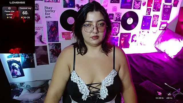 Roxy f w online show from 04/09/26, 03:28