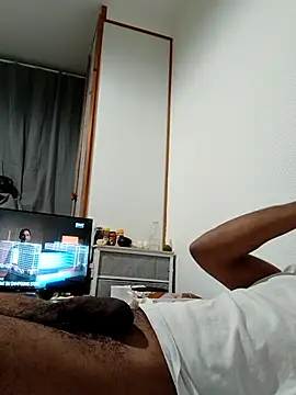 Mikaaa97 online show from 11/16/25, 05:18