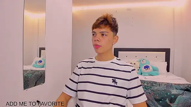 Zacktorres  online show from 02/13/26, 10:50