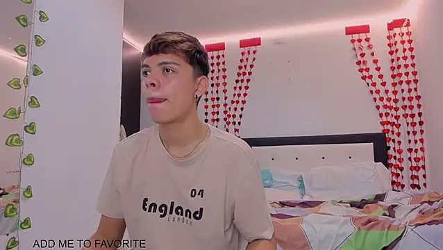 Zacktorres  online show from 02/18/26, 11:01