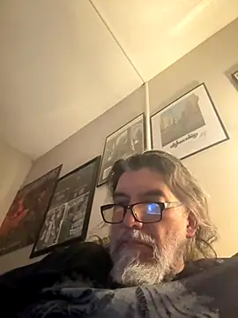 nothingbutagoontime68 online show from 11/19/25, 02:33