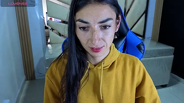 Maily a  online show from 02/27/26, 02:55