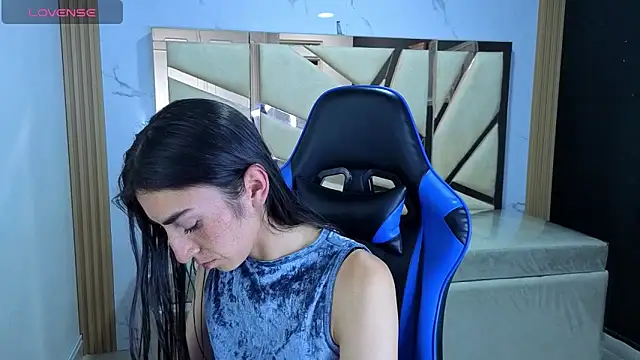 Maily a  online show from 02/28/26, 03:07