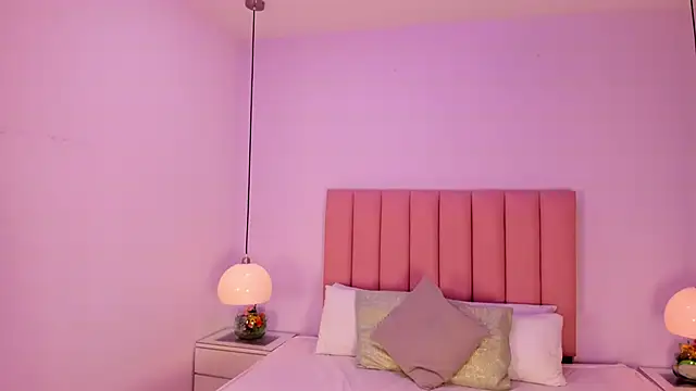 Amy Ferreira online show from 11/07/25, 02:55