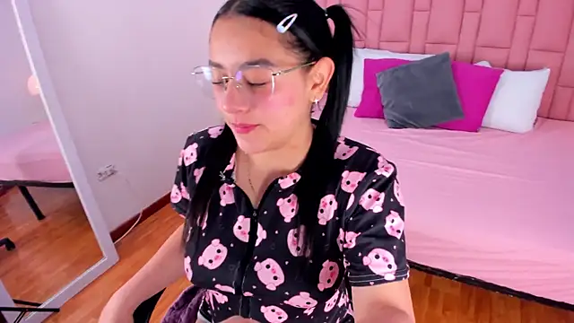 Amy Ferreira online show from 12/21/25, 12:51