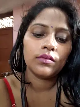 Snapshot of Jasmine_Januja chatting on 05/15/26, 11:12 Jasmine Januja online show from 05/15/26, 11:12