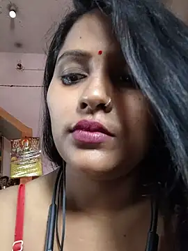 Snapshot of Jasmine_Januja chatting on 05/28/26, 02:42 Jasmine Januja online show from 05/28/26, 02:42