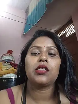 Snapshot of Jasmine_Januja chatting on 06/17/26, 06:05 Jasmine Januja online show from 06/17/26, 06:05