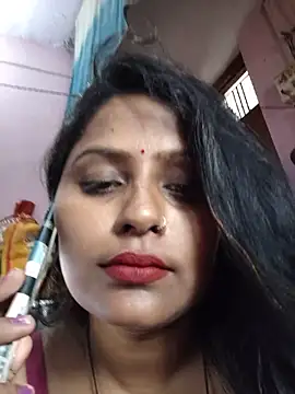 Snapshot of Jasmine_Januja chatting on 06/19/26, 01:21 Jasmine Januja online show from 06/19/26, 01:21