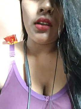 Snapshot of Jasmine_Januja chatting on 06/24/26, 02:21 Jasmine Januja online show from 06/24/26, 02:21