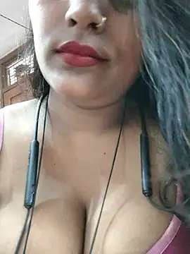 Snapshot of Jasmine_Januja chatting on 07/07/26, 03:53 Jasmine Januja online show from 07/07/26, 03:53