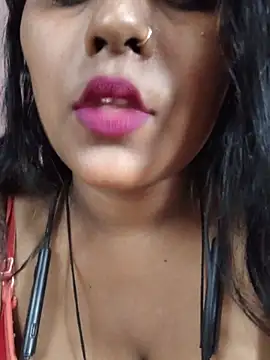 Snapshot of Jasmine_Januja chatting on 07/17/26, 01:45 Jasmine Januja online show from 07/17/26, 01:45