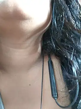 Snapshot of Jasmine_Januja chatting on 08/01/26, 01:49 Jasmine Januja online show from 08/01/26, 01:49