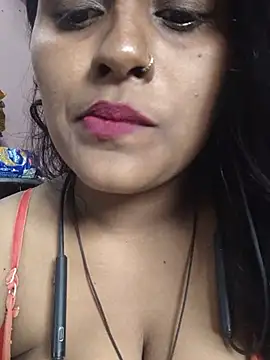 Snapshot of Jasmine_Januja chatting on 08/05/26, 02:03 Jasmine Januja online show from 08/05/26, 02:03
