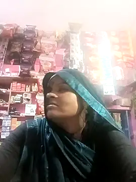 Snapshot of Sh_kiyara chatting on 09/21/25, 01:24 Sh kiyara online show from 09/21/25, 01:24