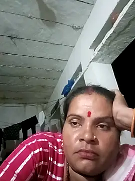 Snapshot of Sh_kiyara chatting on 09/24/25, 03:26 Sh kiyara online show from 09/24/25, 03:26