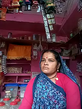 Snapshot of Sh_kiyara chatting on 09/26/25, 12:47 Sh kiyara online show from 09/26/25, 12:47