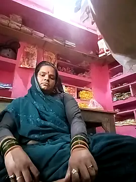 Snapshot of Sh_kiyara chatting on 09/27/25, 01:10 Sh kiyara online show from 09/27/25, 01:10