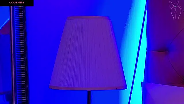 CoraVex online show from 09/23/25, 04:26