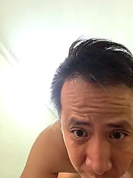 MaiHoang2k online show from 10/17/25, 05:10