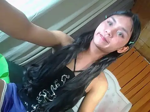 Snapshot of sweet_athena chatting on 03/15/26, 05:08 sweet athena online show from 03/15/26, 05:08