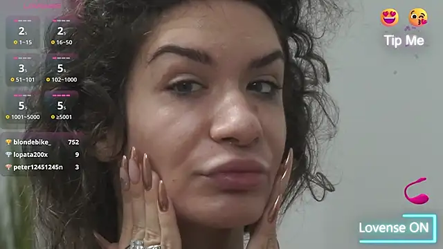 adisson fox online show from 12/03/25, 07:16