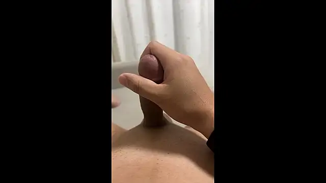 Snapshot of 18cmcast chatting on 11/07/25, 05:57 18cmcast online show from 11/07/25, 05:57