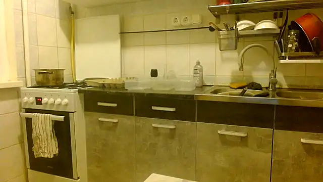 Squirtybaby0229 online show from 11/29/25, 06:00