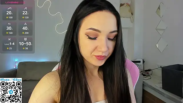 Helen Spark online show from 10/22/25, 02:01