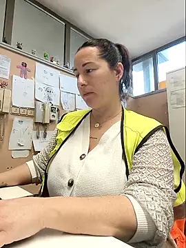 bichota85 online show from 03/09/26, 11:14