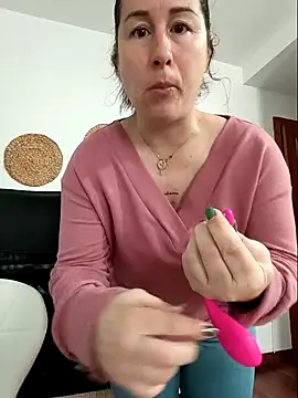 bichota85 online show from 03/27/26, 10:48