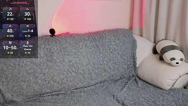 Snapshot of _Lua__ chatting on 11/15/25, 09:32 Lua online show from 11/15/25, 09:32