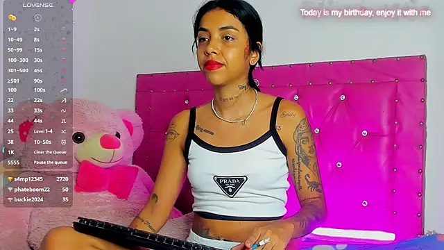 Snapshot of dahiiangomezz chatting on 06/20/26, 11:40 dahiiangomezz online show from 06/20/26, 11:40