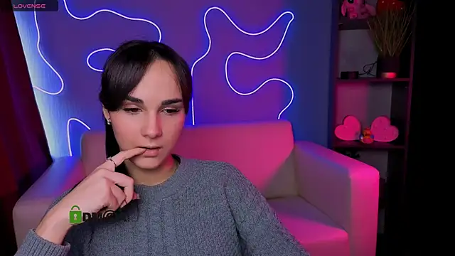 ariana ross7 online show from 11/24/25, 10:26