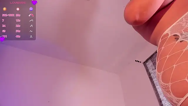 mely rosse  online show from 10/31/25, 11:55