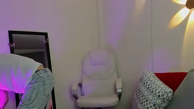 bellmontneon online show from 09/25/25, 11:14