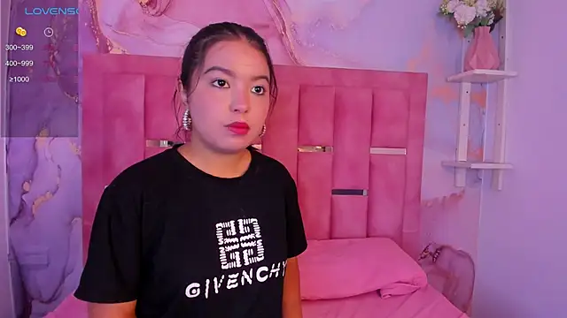 LunaWiill  online show from 09/28/25, 04:34