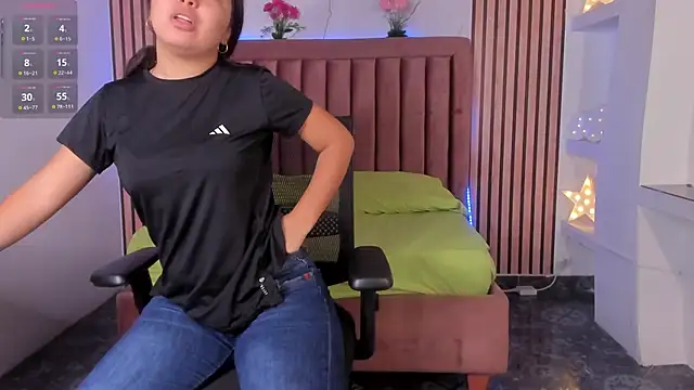 LunaWiill  online show from 10/25/25, 12:02