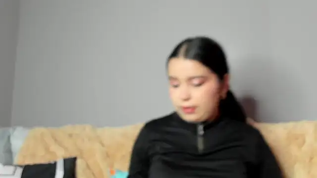 LunaWiill  online show from 02/13/26, 08:05