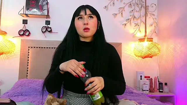 Daphnee-x online show from 11/12/25, 11:43