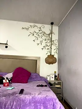 Daphnee-x online show from 12/18/25, 11:05